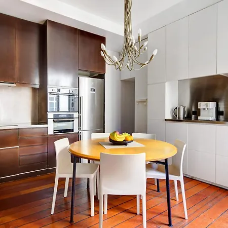 Bnbnova - 3br 2ba - Place De La Republique Διαμέρισμα