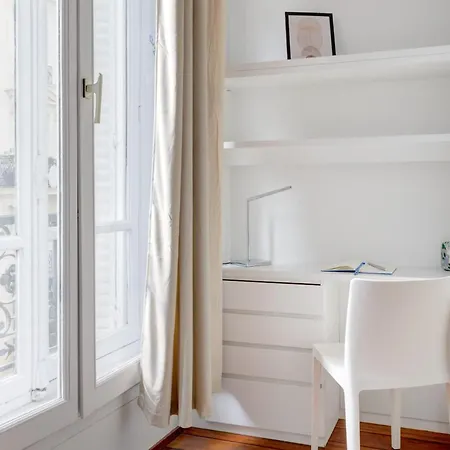 Bnbnova - 3br 2ba - Place De La Republique Διαμέρισμα